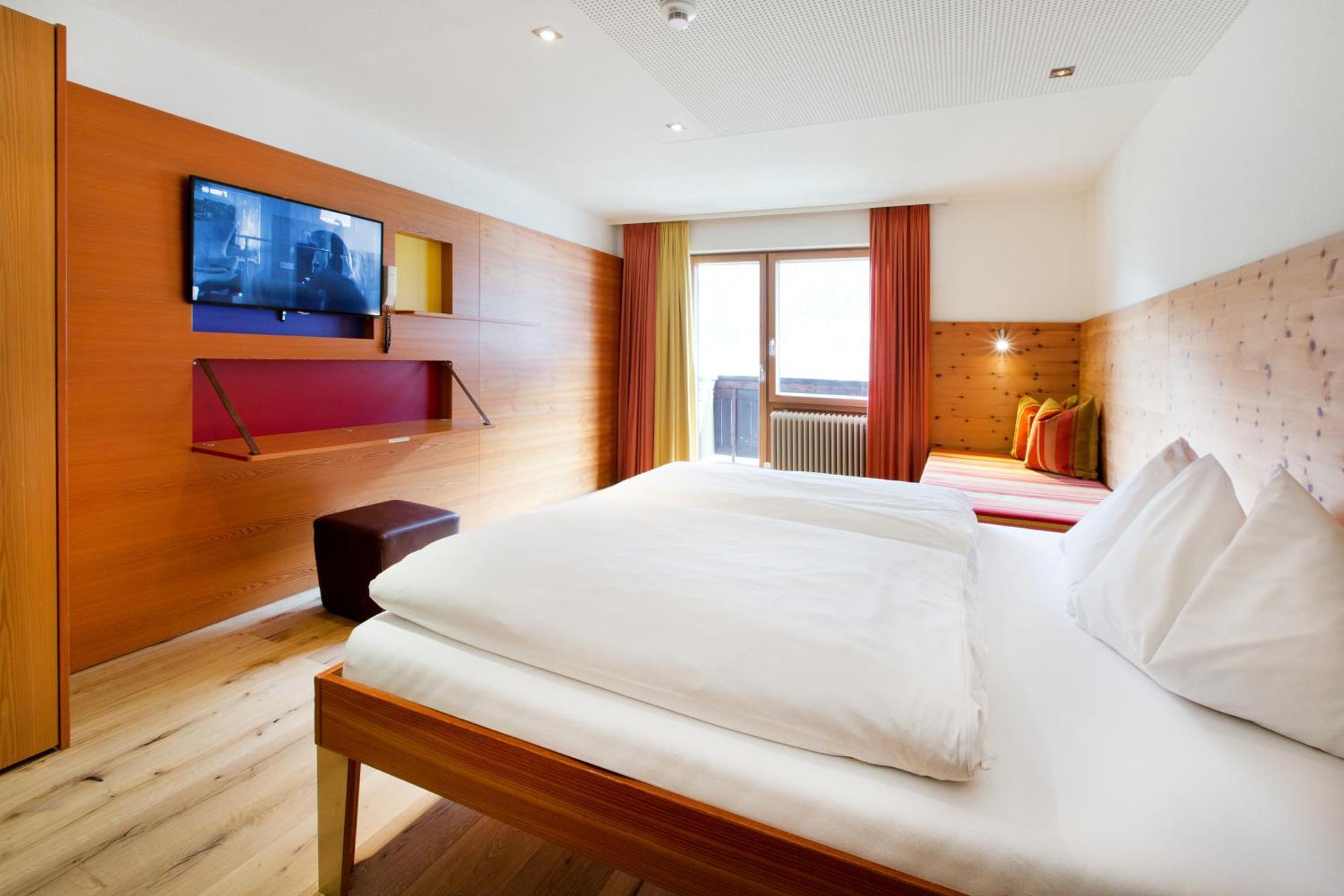Familienhotel Lagant บรานด์ ภายนอก รูปภาพ